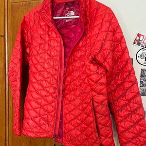 Women’s ThermoBall™ Jacket 2.0 in RED size M